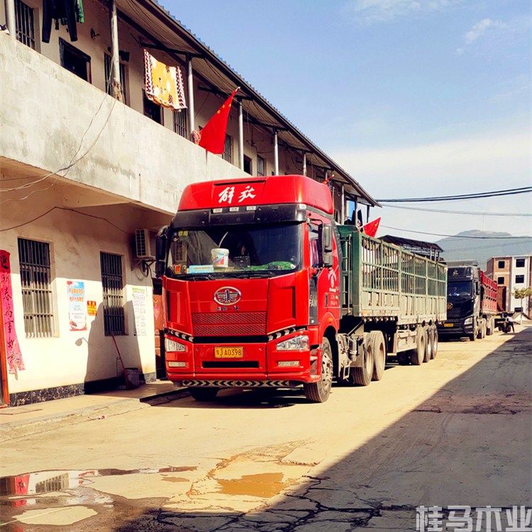 建筑施工时，建筑模板什么时候拆卸最合适