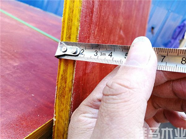 广西建筑模板原木板材处理方法
